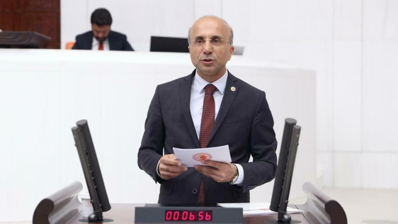 YENİ Parti'den AKP'ye geçen başkanlara tepki: Halkın iradesini kendi hanenize yazamazsınız - Resim : 1