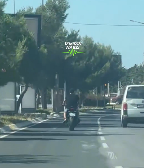 Acun Ilıcalı yine kasksız motosiklet sürerken görüntülendi! 2 gün arayla aynı görüntü - Resim : 1