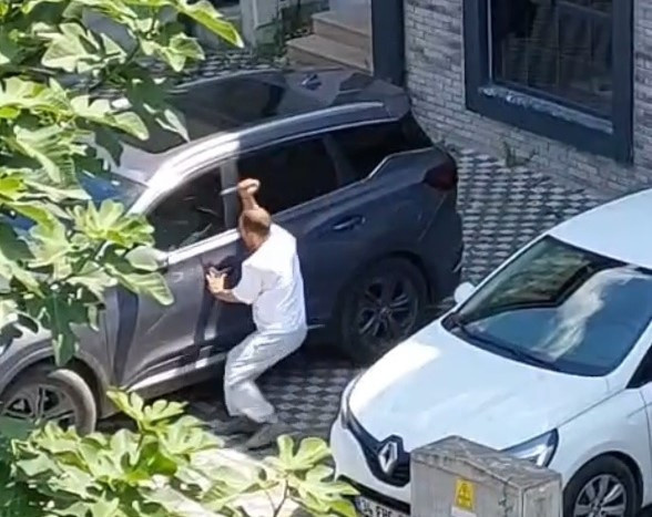 Sakarya'da park yeri kavgası:
