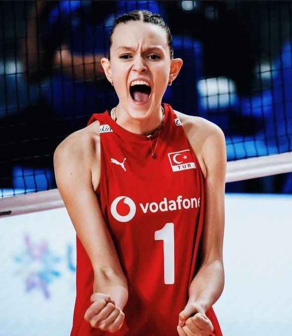 Daha yaşı 16 boyu 1.96: Zehra Güneş'in veliahtının yeni rotası Letonya - Fotoğraf: 9
