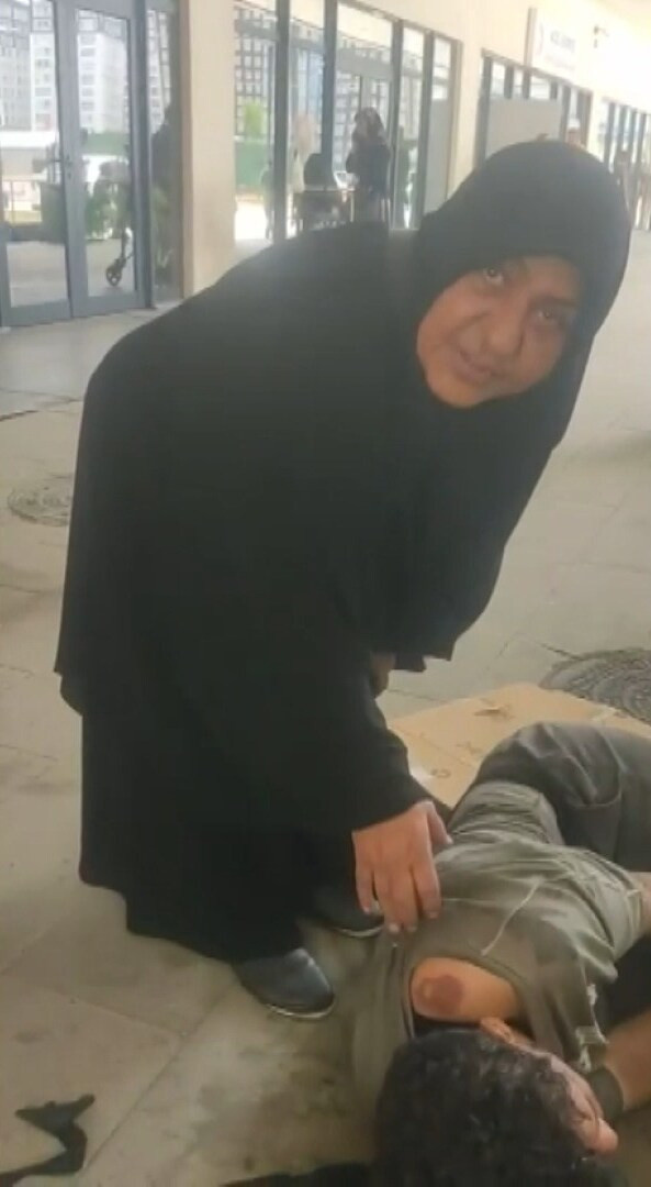 'Tedavin bitti' deyip içeri almadılar: Hastane kapısında iki can çekişen genç beyin kanamasından öldü - Resim : 3