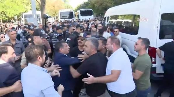 Polis müdahalesiyle hastanelik edilen İYİ Partili vekilin danışmanı tanıdık çıktı - Resim : 1