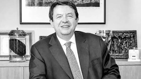 Kahve Dünyası’nın kurucusu son yolculuğuna uğurlandı! Cenazede dikkat çeken isimler - Resim : 1