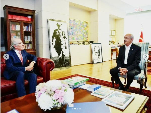 Butlana bir şok da ressam Hamza Saykan'dan: Atatürk tablolarını bir bir geri aldı - Resim : 1