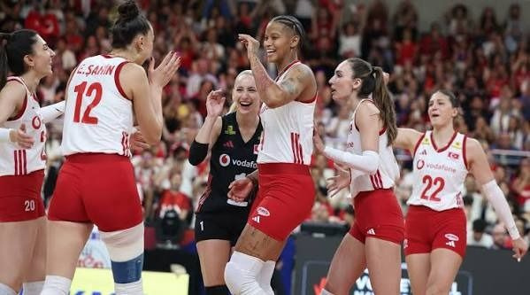 Harikasınız Filenin Sultanları harika: Milletler Ligi'nde yarı finaldeyiz - Fotoğraf: 7