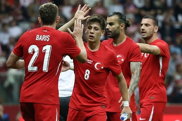 Milli takımın ilk 11'i belli oldu: Montella'dan Paraguay'a büyük sürpriz - Fotoğraf: 11