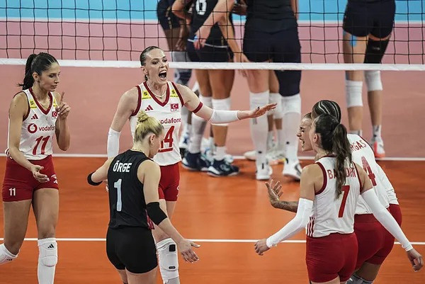 Filenin Sultanları'nde herkesin içini kemiren soru! "Eda'lar belki istemez" diyerek açıkladı - Fotoğraf: 9