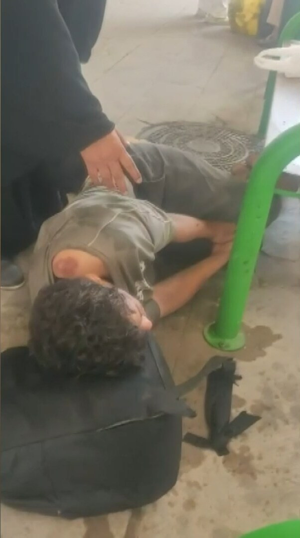 'Tedavin bitti' deyip içeri almadılar: Hastane kapısında iki can çekişen genç beyin kanamasından öldü - Resim : 1