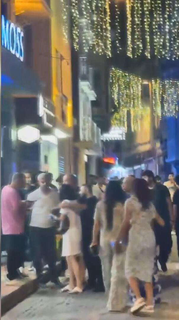 Beyoğlu'ndaki "Pitbull'unu tut" kavgasının görüntüleri ortaya çıktı! Birden fırlayıp zavallı köpeğe saldırdı - Resim : 6