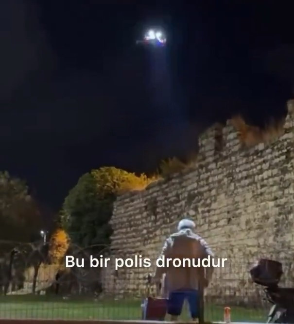 Burası İstanbul: İçki içen adamı dronla 'yasak' diyerek uyardılar! Bilim kurgu filmi gibi - Resim : 1