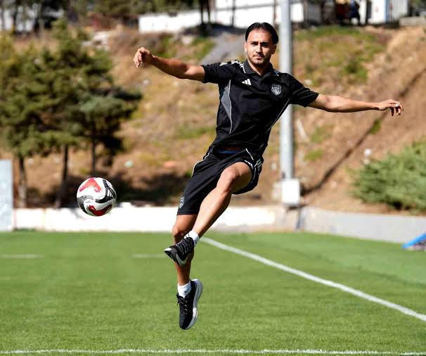 Mourinho Fenerbahçe'ye getirmişti: Kiralık gittiği TFF 1. Lig'i karıştırdı - Fotoğraf: 3