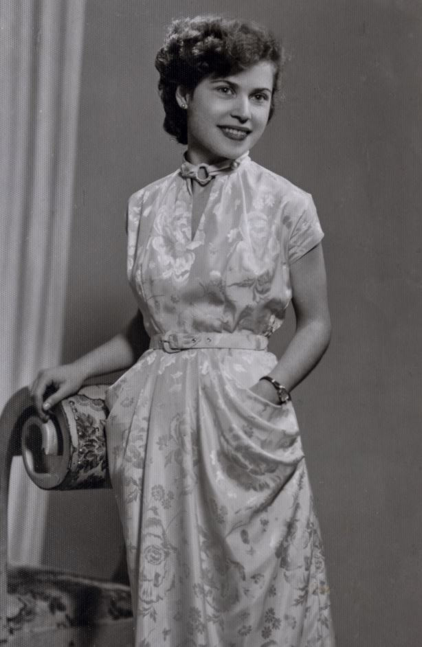mona-roza.jpg