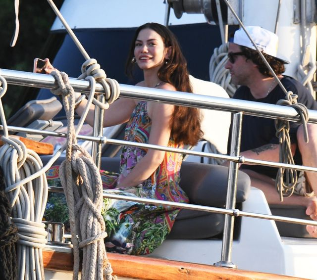 Demet Özdemir'in tekne tatili! Gecelik fiyatı ortaya çıktı - Fotoğraf: 4