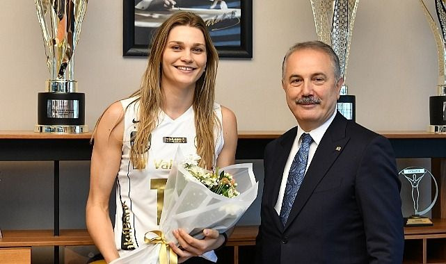 Altın Portakal geri döndü! İmzayı attı: Hoş geldin Nika - Fotoğraf: 6