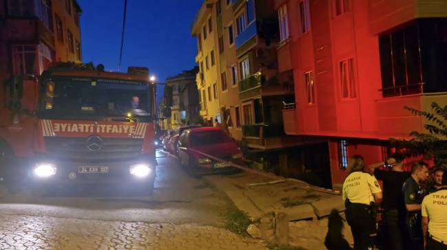 istanbul-sancaktepede-yokusta-kayan-c-871156-258695.jpg