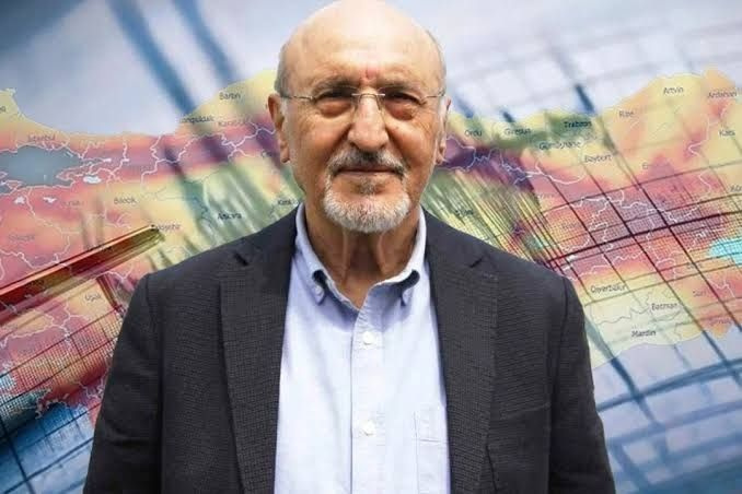 İstanbul gece boyu depremle sallandı bilim dünyası ikiye bölündü: Kimi 'ölü' dedi kimi 'öncü' - Fotoğraf: 3