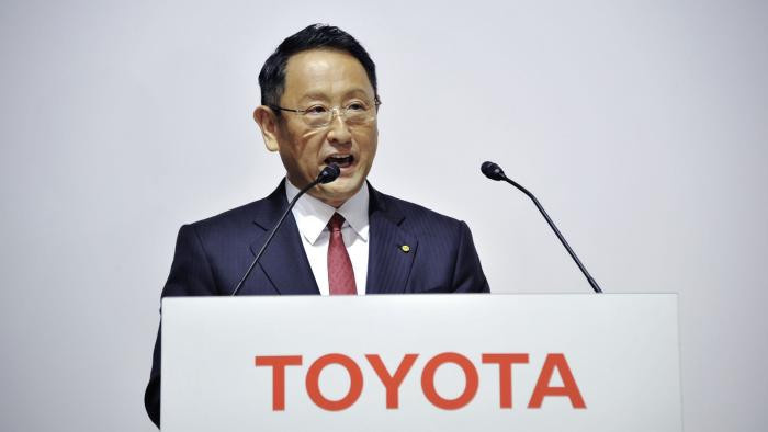 Toyota'nın başkanı gözyaşlarına boğuldu: