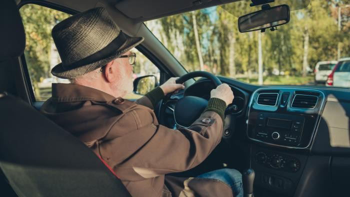Alman devinden 65 yaş üstü için ideal araba reçetesi! - Resim : 3