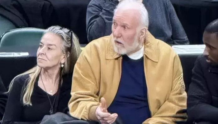 77 yaşındaki teknik adam eski yardımcısının 4 çocuk annesi eşiyle evlendi: Yasak aşk yaşıyorlarmış - Resim : 2