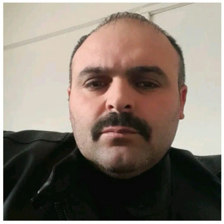 Belediye çalışanı meydanda vurularak öldürüldü - Resim : 1