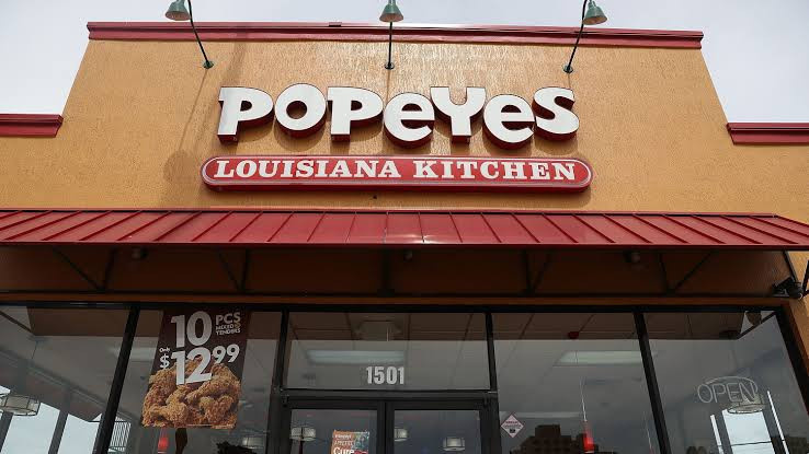 Popeyes zinciri resmen çöktü! Onlarca restoran tek tek kapandı - Resim : 1