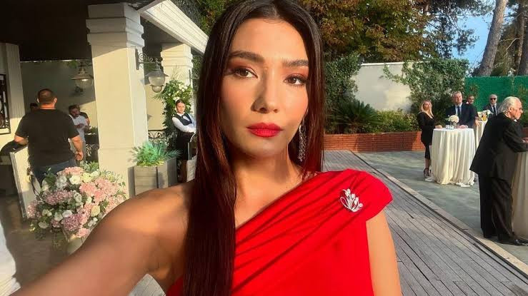 Aybüke Pusat’a parter bulundu - Resim : 3