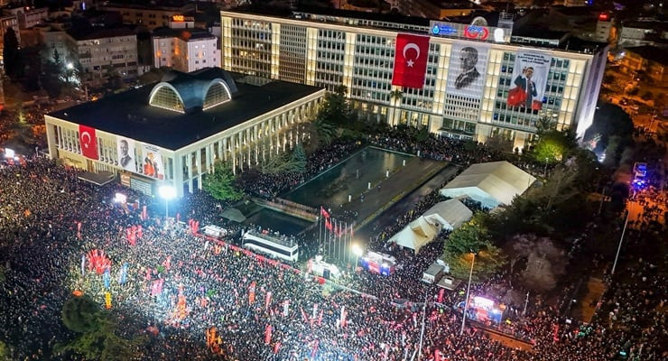 İBB’nin yarım asırlık Saraçhane binası Vakıflar Genel müdürlüğü'ne geçiyor: Tapuya yazı gitti! - Resim : 1