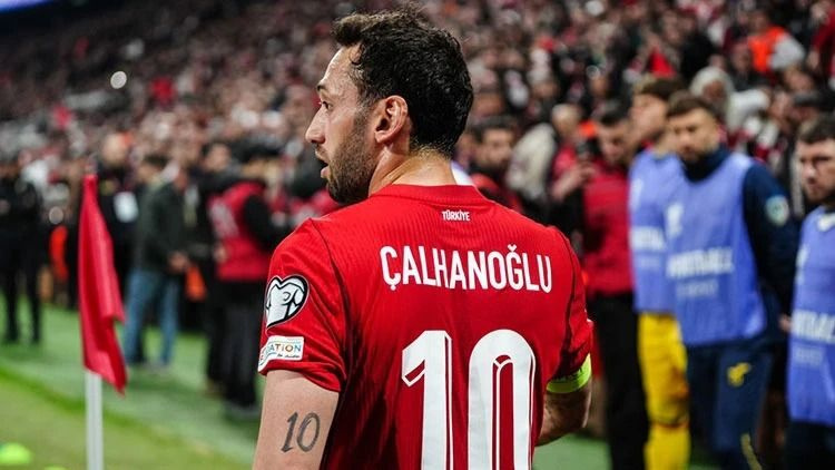 Hakan Çalhanoğlu veda etti: Hakkınızı helal edin - Fotoğraf: 6