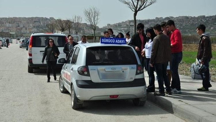Geçici cezalar tarih oluyor! Drift ve makas atanın ehliyeti iptal edilecek - Resim : 1