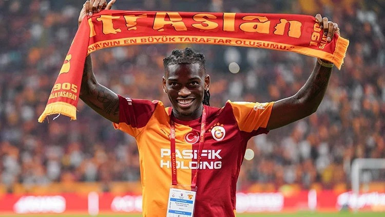 Galatasaray oldu transfersaray! Resmen açıklandı: Sırada kim var Özbek'in planı tıkır tıkır işliyor - Fotoğraf: 2