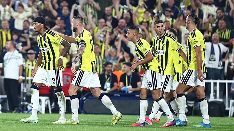 Aziz Yıldırım "Bugünden söylüyorum" diyerek açıkladı! Fenerbahçe'nin transfer listesi belli oldu - Fotoğraf: 2