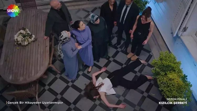 kizilcik-serbeti4.webp