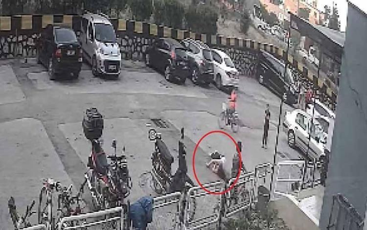 12. kattan düşüp ölümden döndü! Ecrin’in ilk isteği yürekleri dağladı - Fotoğraf: 4