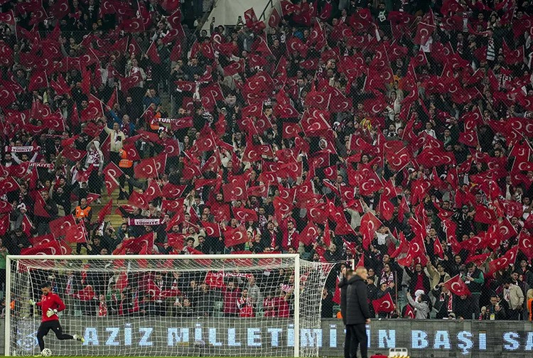 Montella'dan gece yarısından sonra istifa açıklaması: Şenol Güneş ve Fatih Terim iddiası - Fotoğraf: 11
