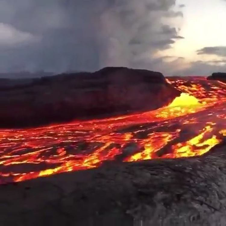kilauea-yanardagi-lav-puskurtmeye-devam-628917-186322.jpg