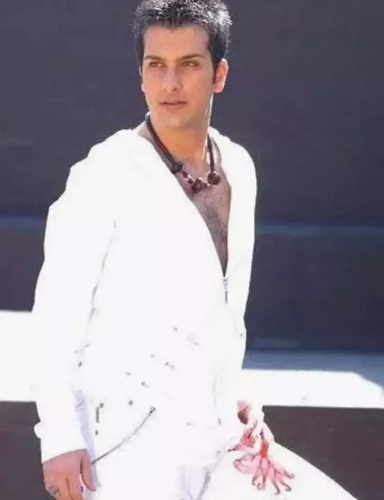 Şampiyon olmuştu… Popstar Abidin’in son hali ve yeni işi şaşkına çevirdi! - Fotoğraf: 6