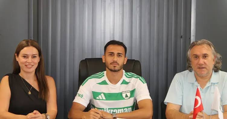 Mourinho Fenerbahçe'ye getirmişti: Kiralık gittiği TFF 1. Lig'i karıştırdı - Fotoğraf: 4
