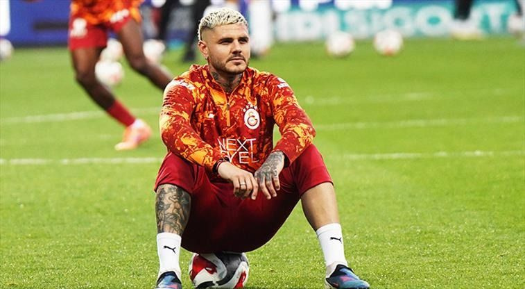 Transfer yapmıyor diye eleştirilen Dursun Özbek'in son bombası: 10 açıklandı 9 belli oldu - Fotoğraf: 4