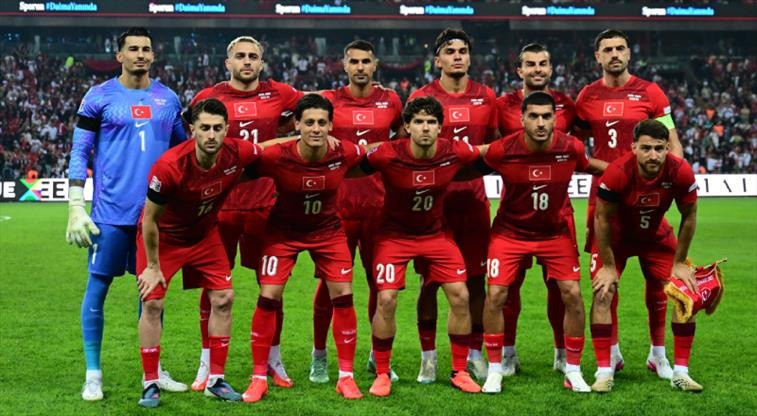 Türkiye İtalya: İlk 11 belli oldu! Montella'dan flaş karar - Fotoğraf: 8