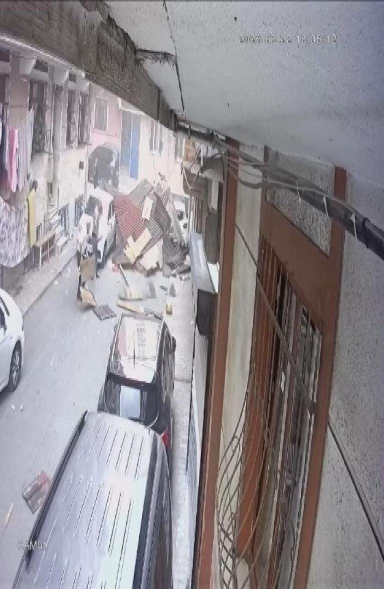 Fırtına çatıları uçurdu çocuklar ölümden döndü - Resim : 1