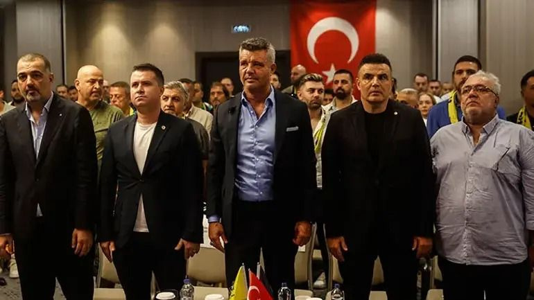 Fenerbahçe'de kongreye 4 gün kala biletlerini kesti: Hepsini gönderdi - Fotoğraf: 2