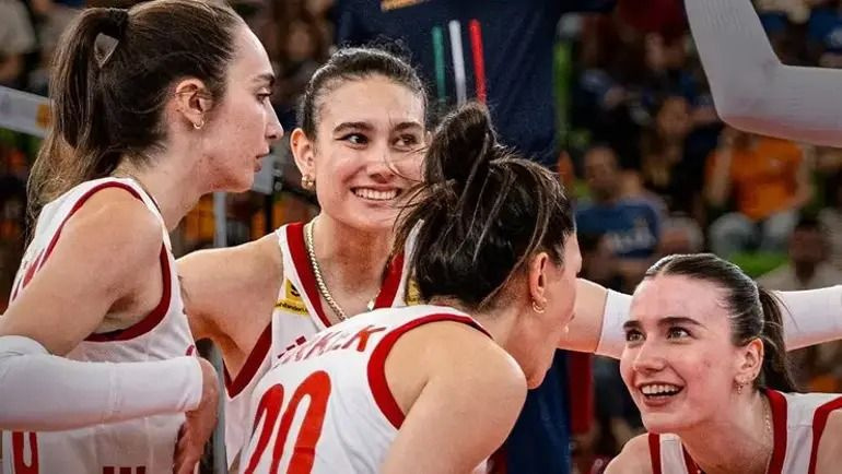 Üzülmek yok kızlar! Filenin Sultanları: Galip sayılır bu yolda mağlup - Fotoğraf: 6