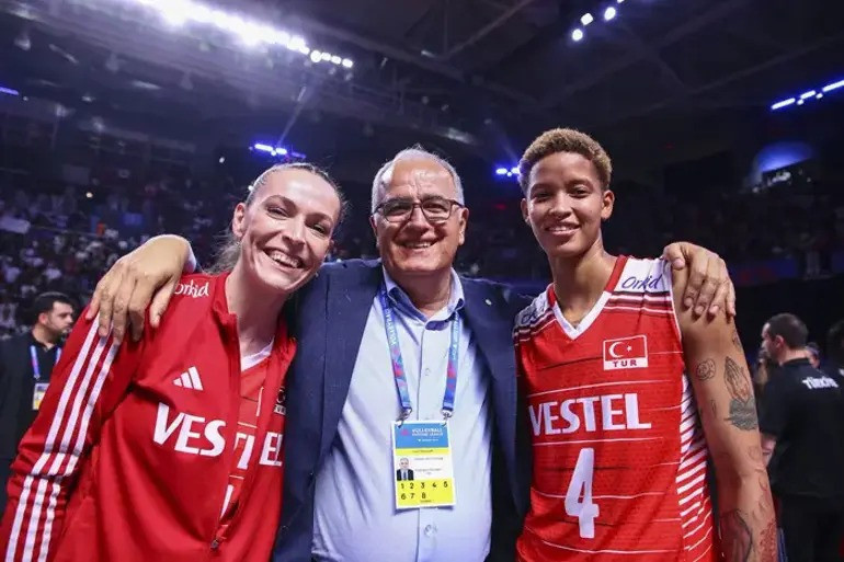 Melissa Vargas operasyonu 4 saatte bitti: Transferin detayları ortaya çıktı - Fotoğraf: 10