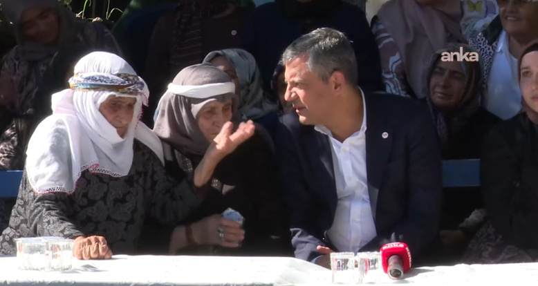 "ÖNDE ADAMI OLANLARI DEĞİL, ARKADA KALANLARI KAYIRIN!"