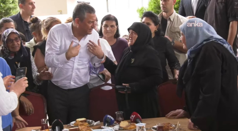 "YENİ PARTİ EMEKLİLERİN PARTİSİDİR: EV KADINLARININ DESTEĞİYLE DEĞİŞTİRECEĞİZ"