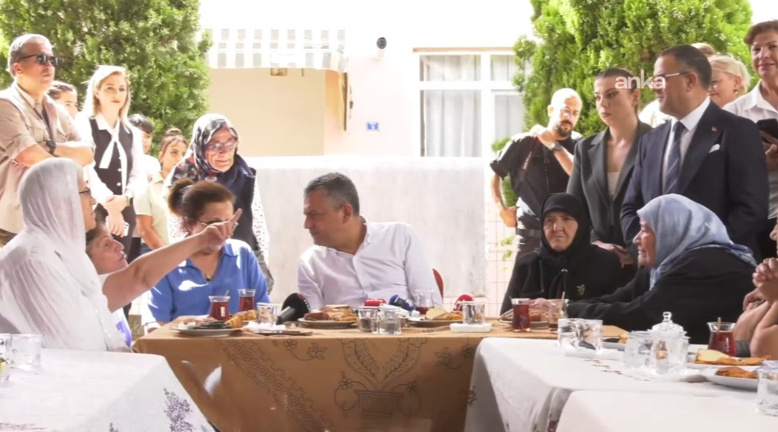 "ESNAF ASGARİ ÜCRETİN ALTINDA VERSE CEZA KESİLİR, DEVLET 4 BİN 500 LİRA VERİYOR"