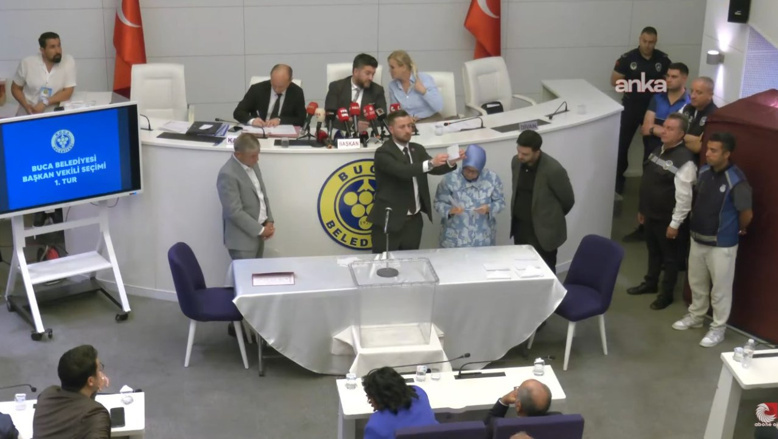 ZARFLARIN AÇILMASINDA "USUL" VE "ŞEFFAFLIK" TARTIŞMASI