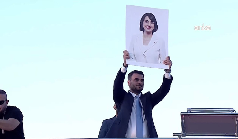 "HAKKIYLA ALINMIŞ BİR SEÇİM OLSA TEBRİK EDERDİM"