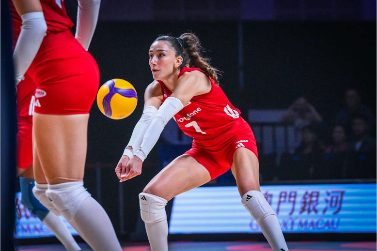 İLK SET BREZİLYA'NIN