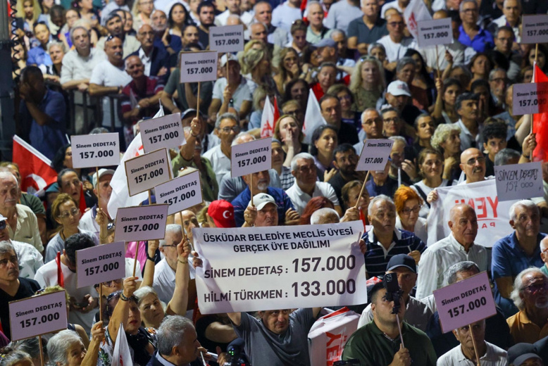 ÜSKÜDAR'DA YAPILANLARI BİR BİR ANLATTI